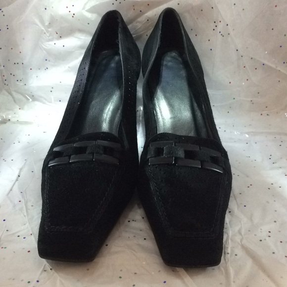 Stewart Wiseman black suede pumps 91/2” - Picture 4 of 8